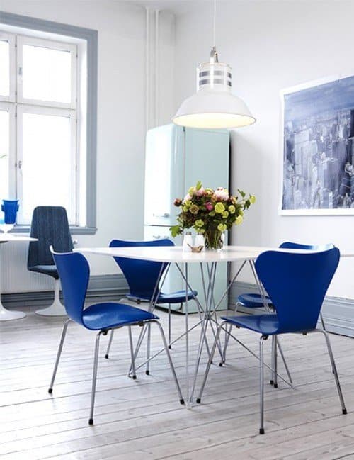Ever Growing Love for Arne Jacobsen's Furniture Designs - SampleBoard Blog