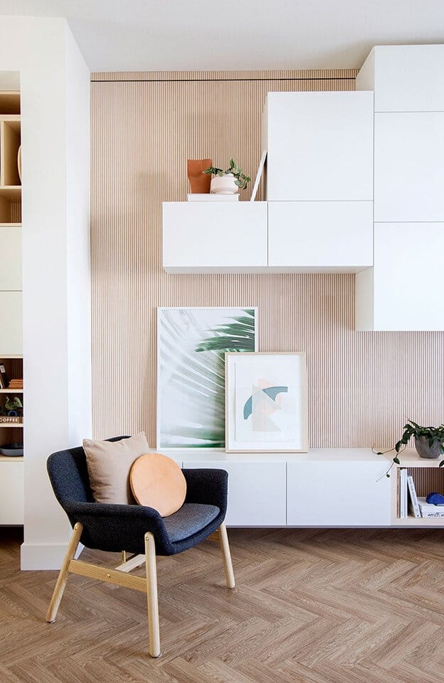 pastel pink room 